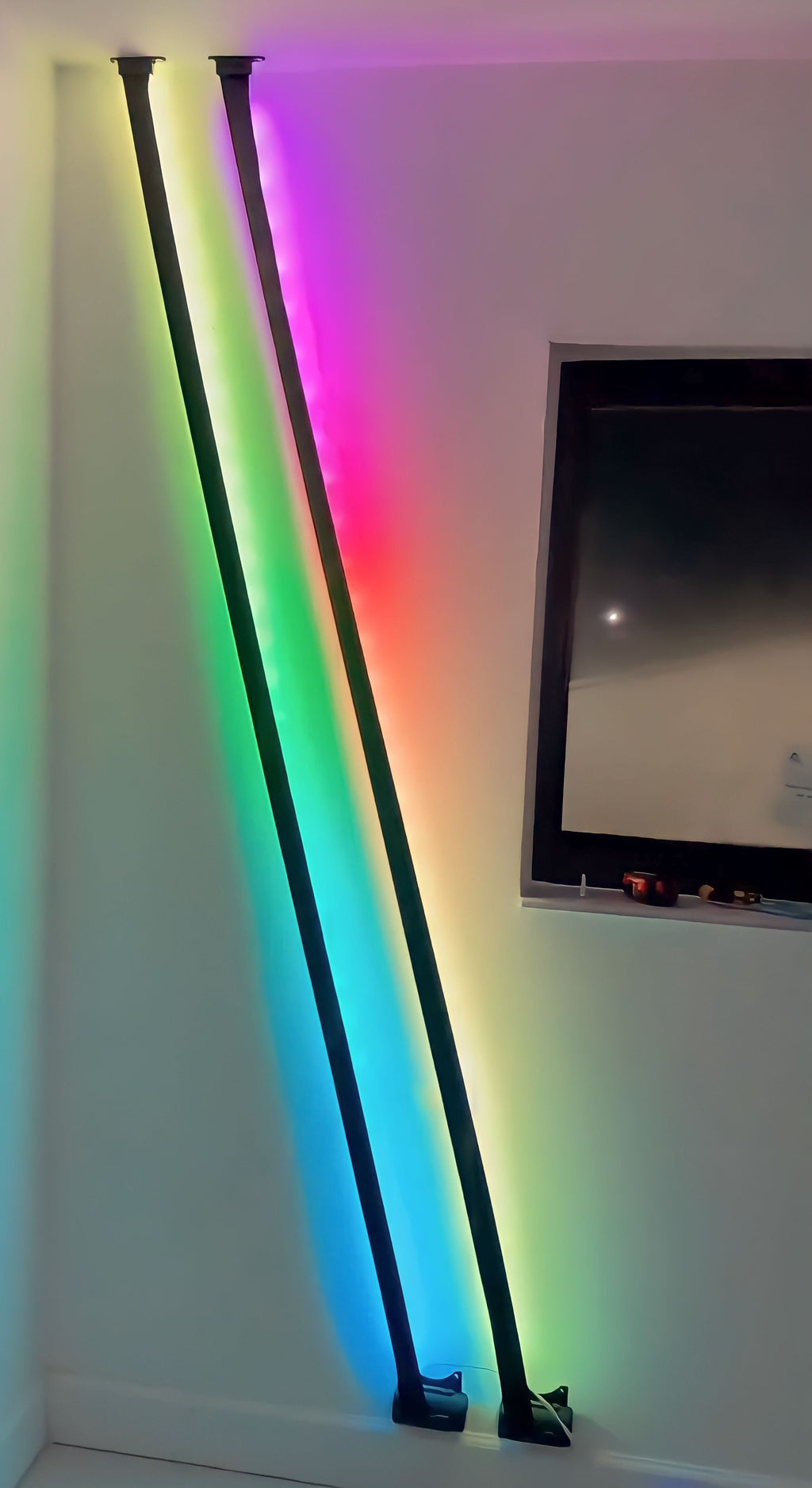 Applique murale ruban LED RGB sur rail enrouleur, vue 3