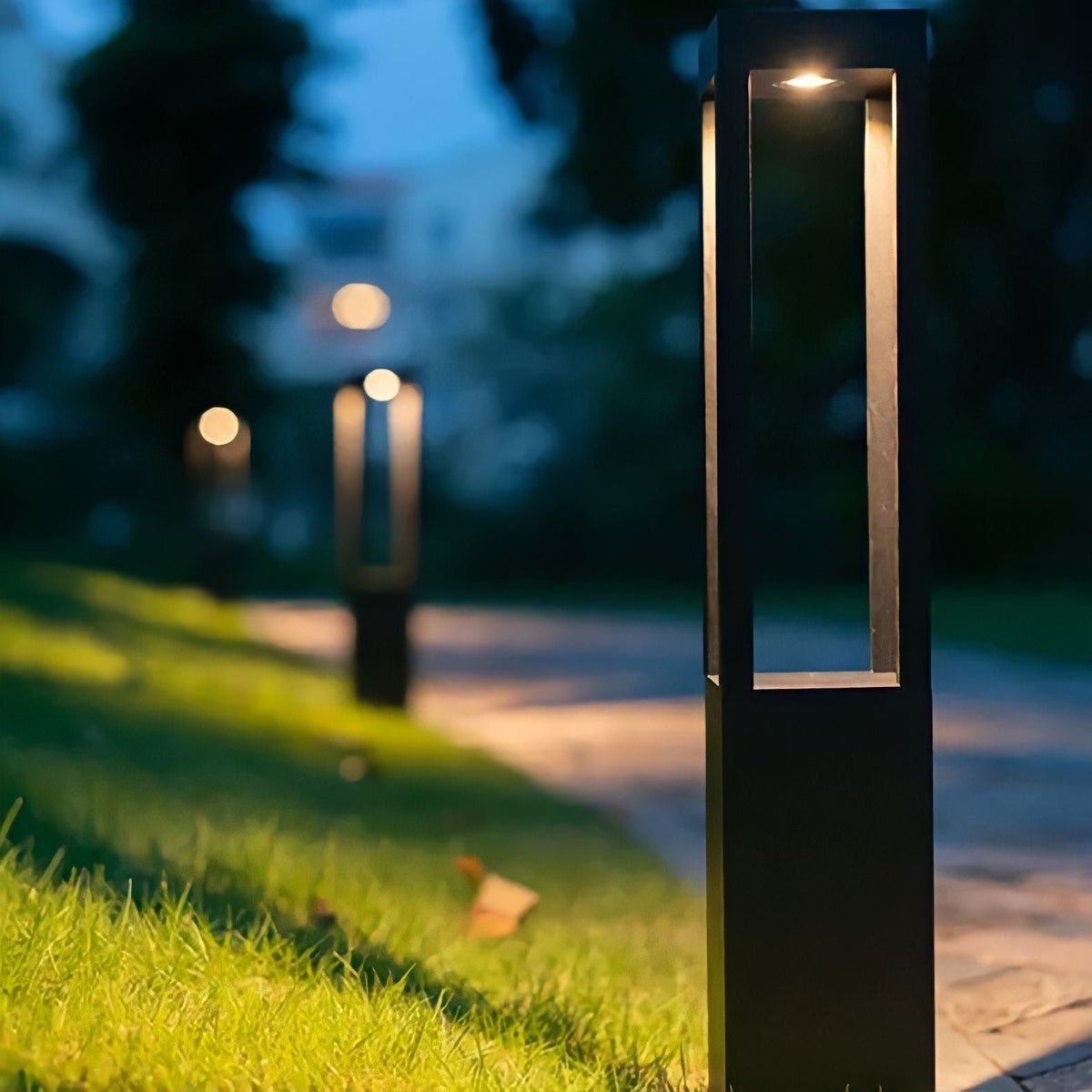 Borne extérieure LED en aluminium noir, IP68, vue 3