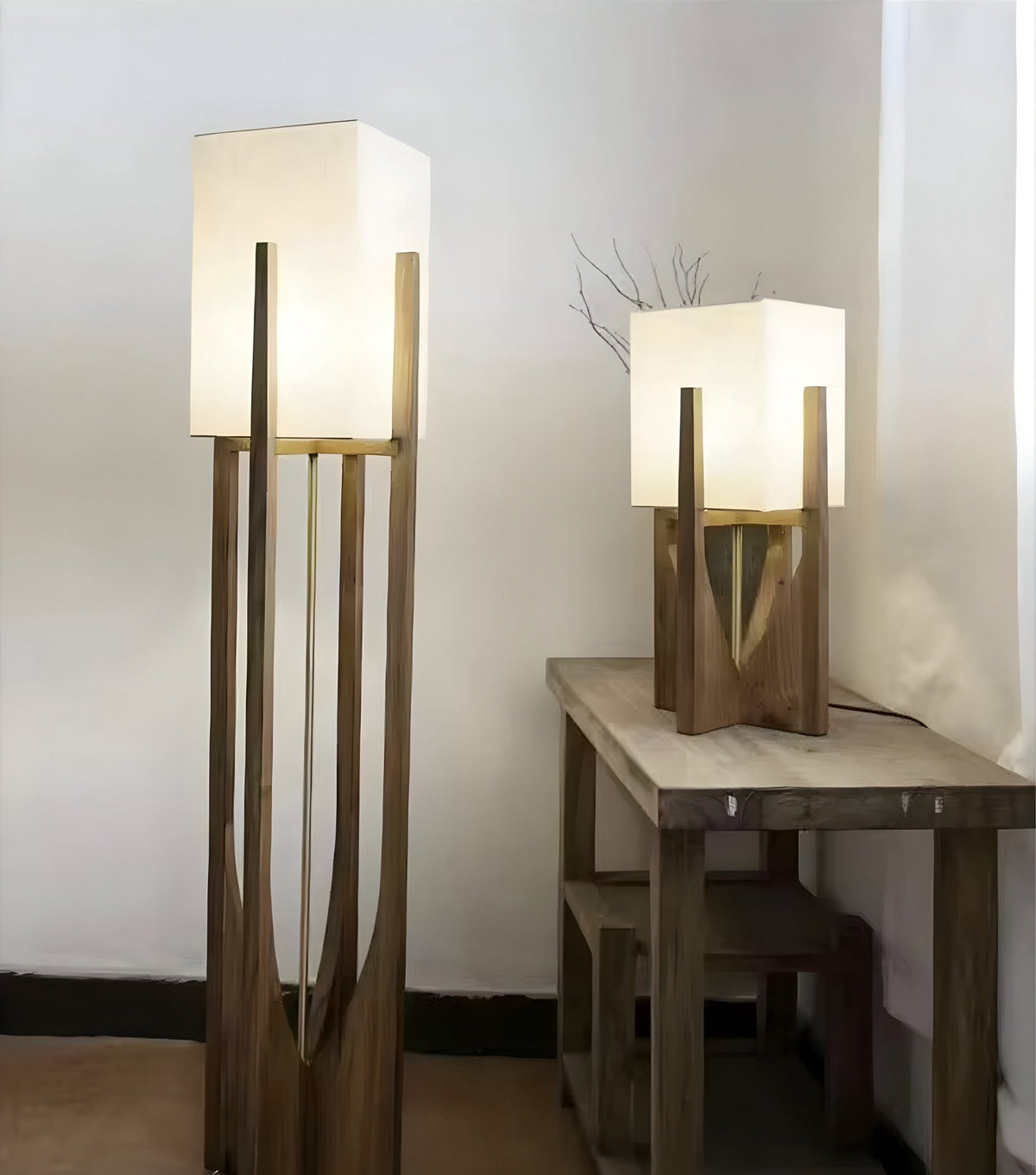 Lampadaire japonais à socle en bois de noyer ou hêtre, vue 6