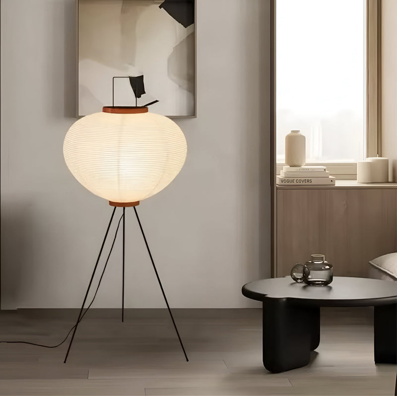 Lampadaire japonais en papier façon lampion Yuzzo