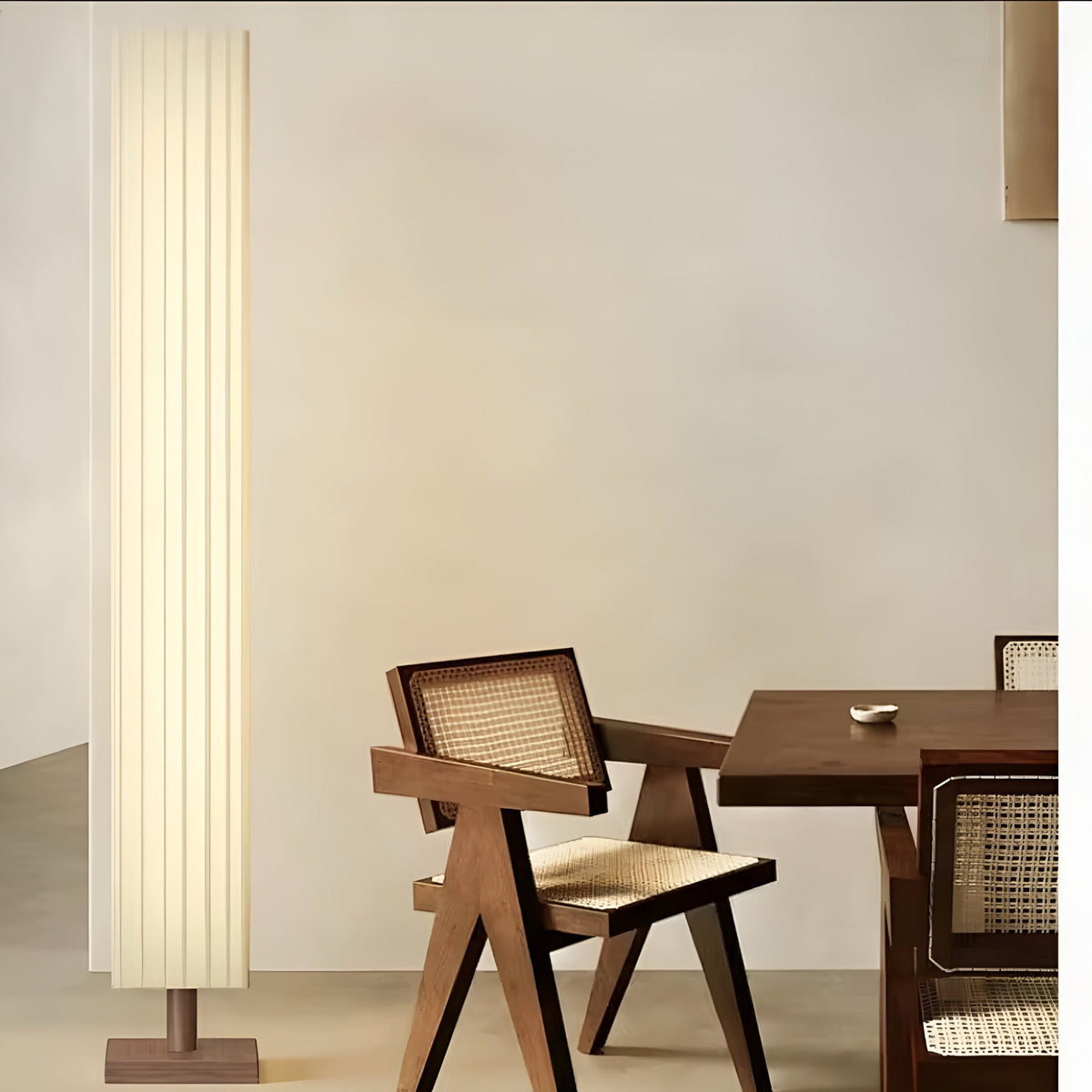 Lampadaire japonais rectangulaire en tissu et pied bois, vue 4