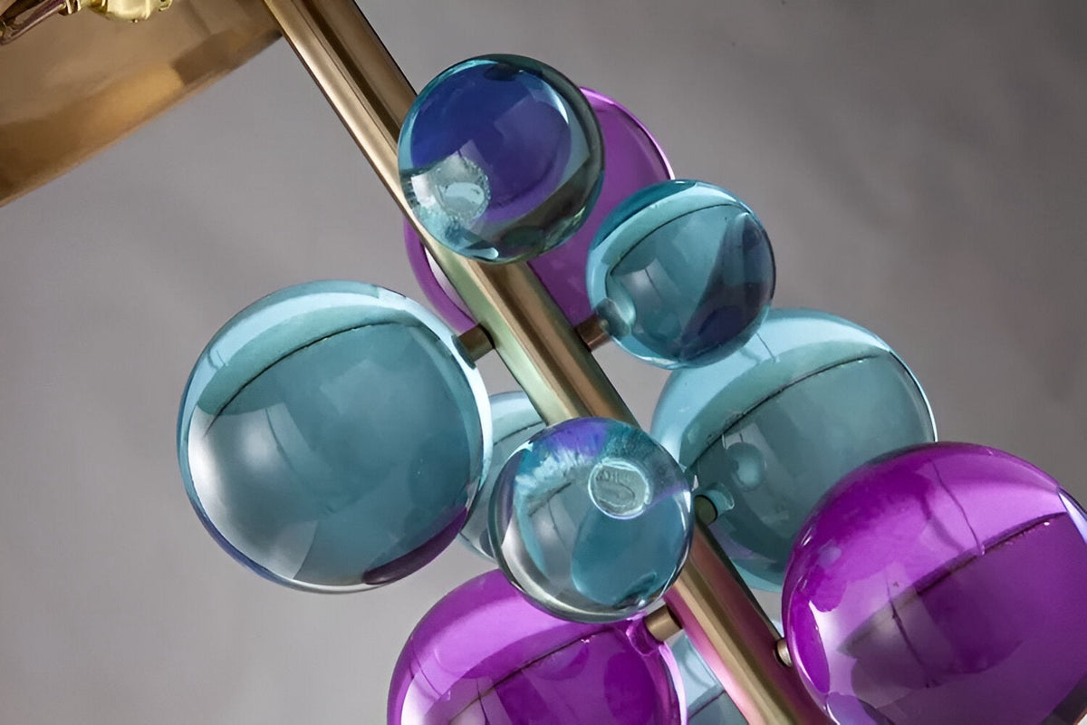 Lampadaire marbre et laiton doré à boules de verre, vue 2