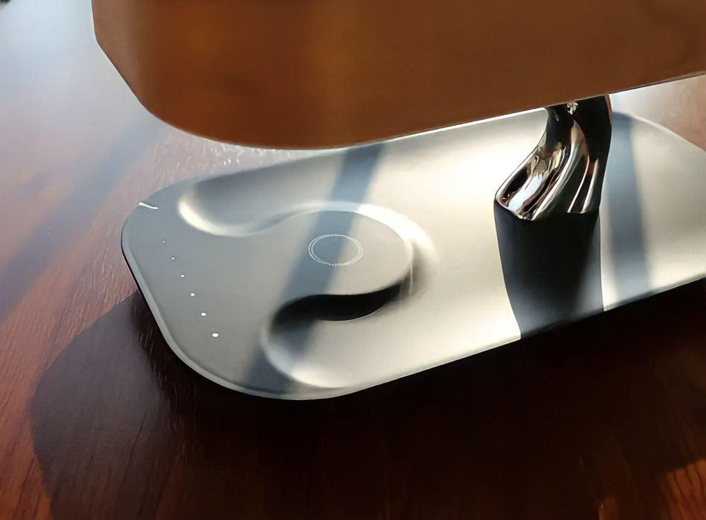 Lampe à poser en bois avec enceinte Bluetooth et recharge sans fil, vue 6