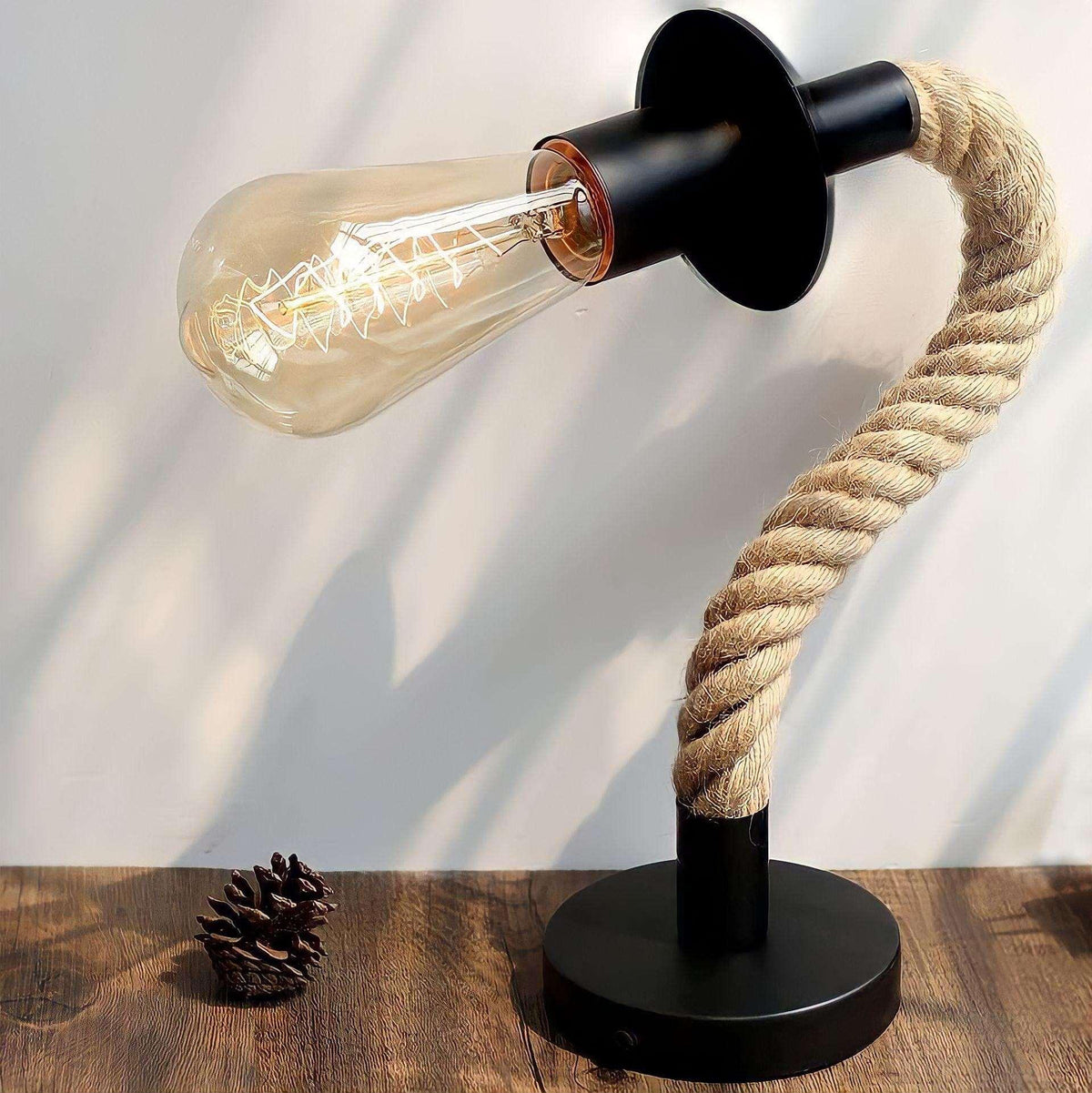 Lampe à poser en bois et fer vintage, aussi murale, vue 4