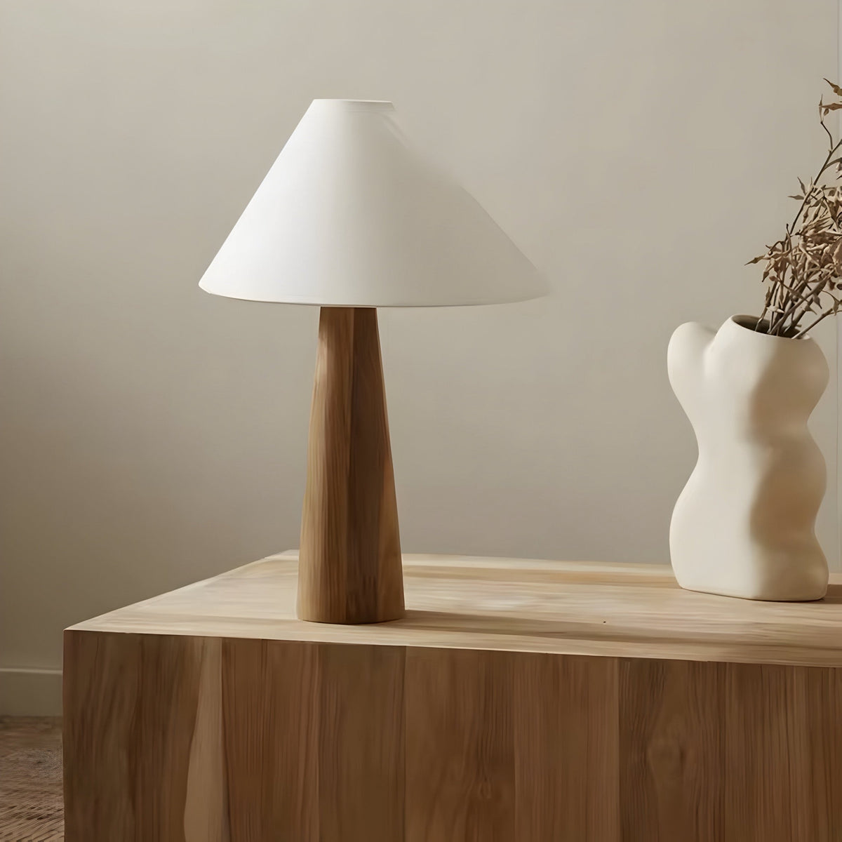 Lampe à poser wabi-sabi en chêne massif et tissu, vue 2