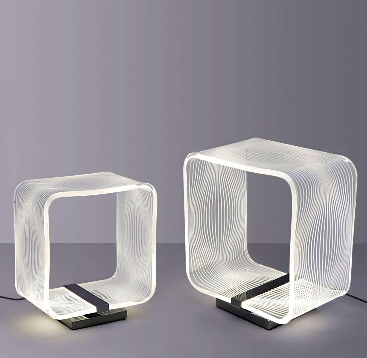 Lampe de chevet cube LED en acrylique, socle noir, vue 5