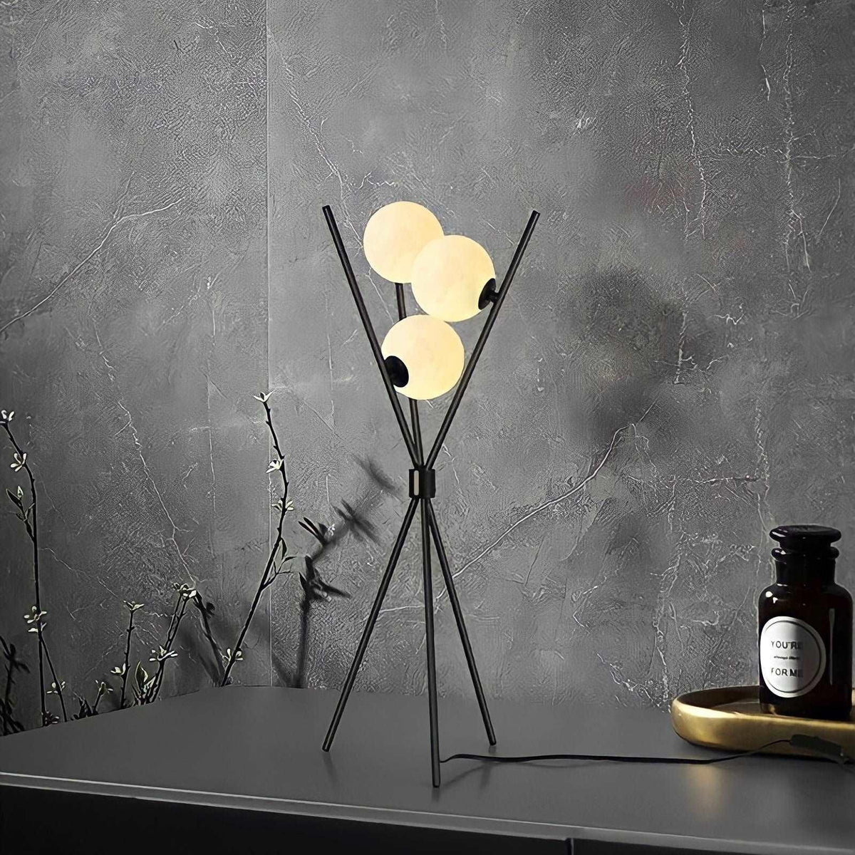 Lampe de chevet design à globes lumineux sur fer noir