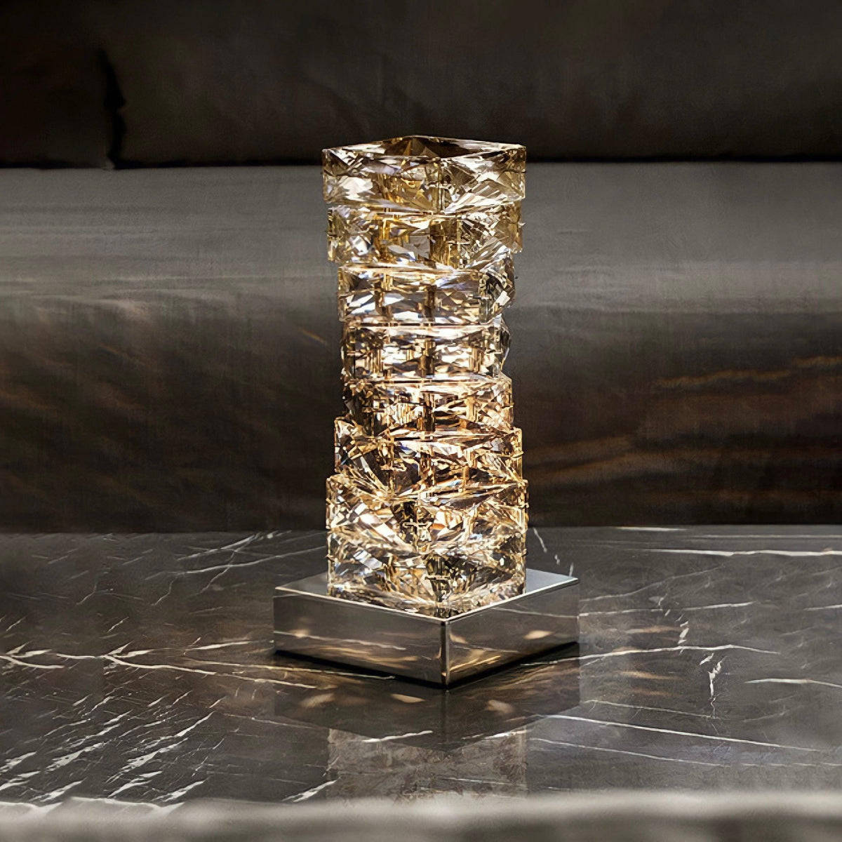 Lampe de chevet design en cristal K9 et acier
