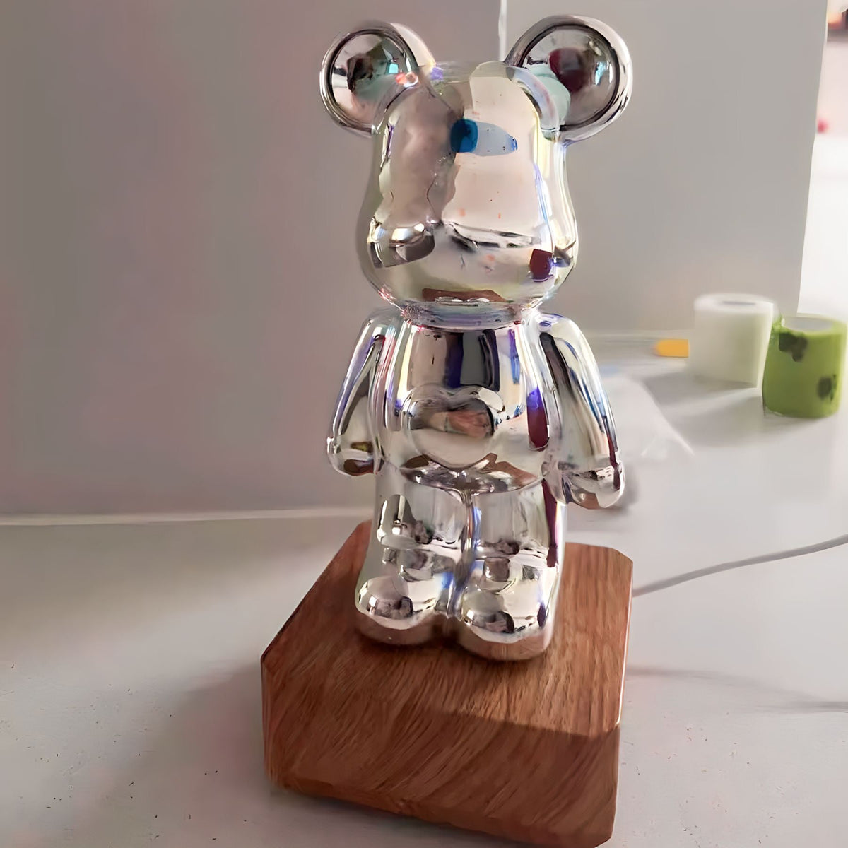Lampe ours en verre argenté, socle effet bois, vue 5