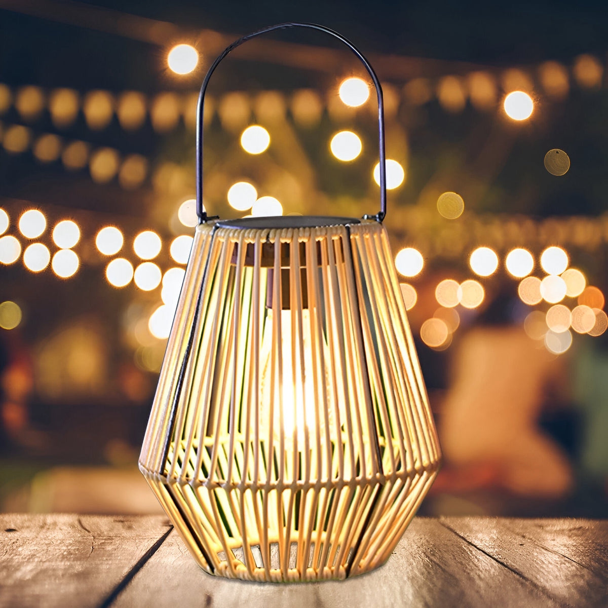 Lampe solaire en rotin pour jardin et terrasse, vue 2