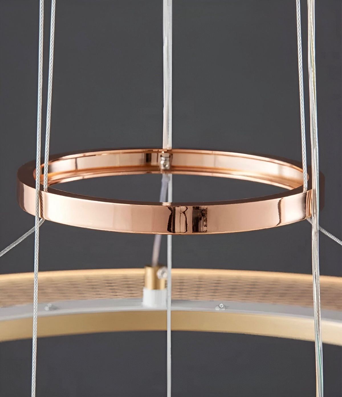 Lustre anneau doré rose à cercles superposés, vue 4