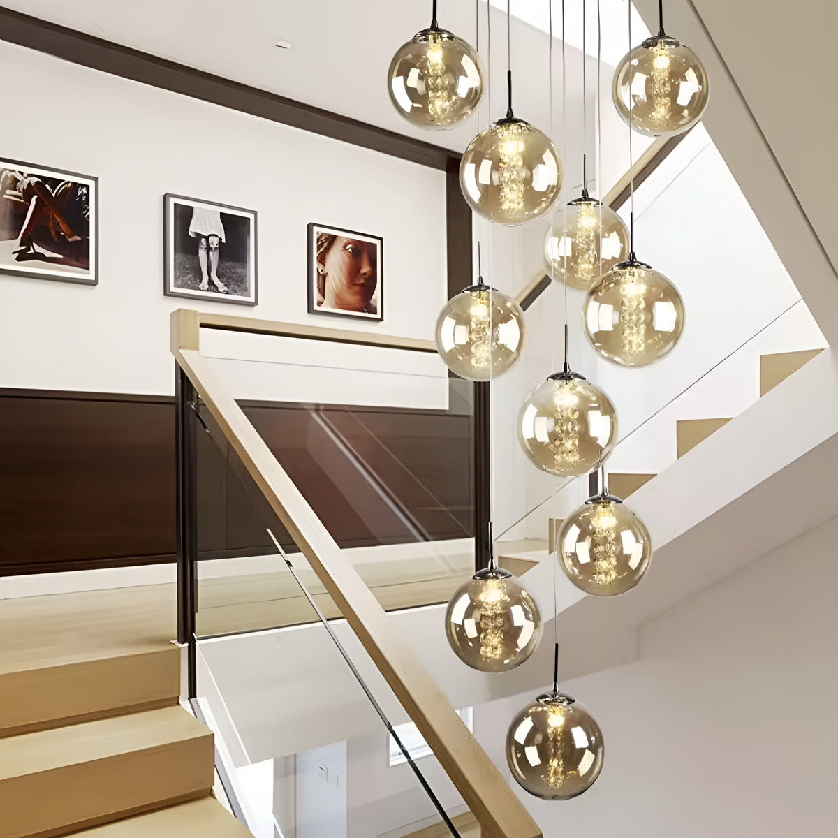 Lustre boule en grappe de globes de verre cognac, vue 3