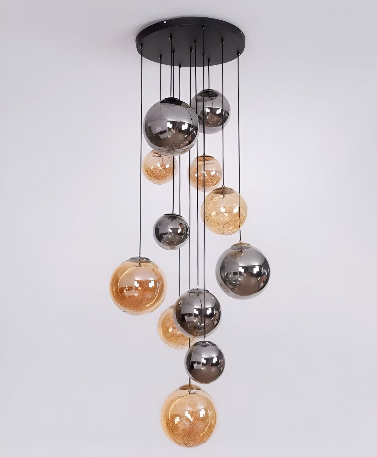 Lustre boule en verre gris fumé et ambre, vue 2