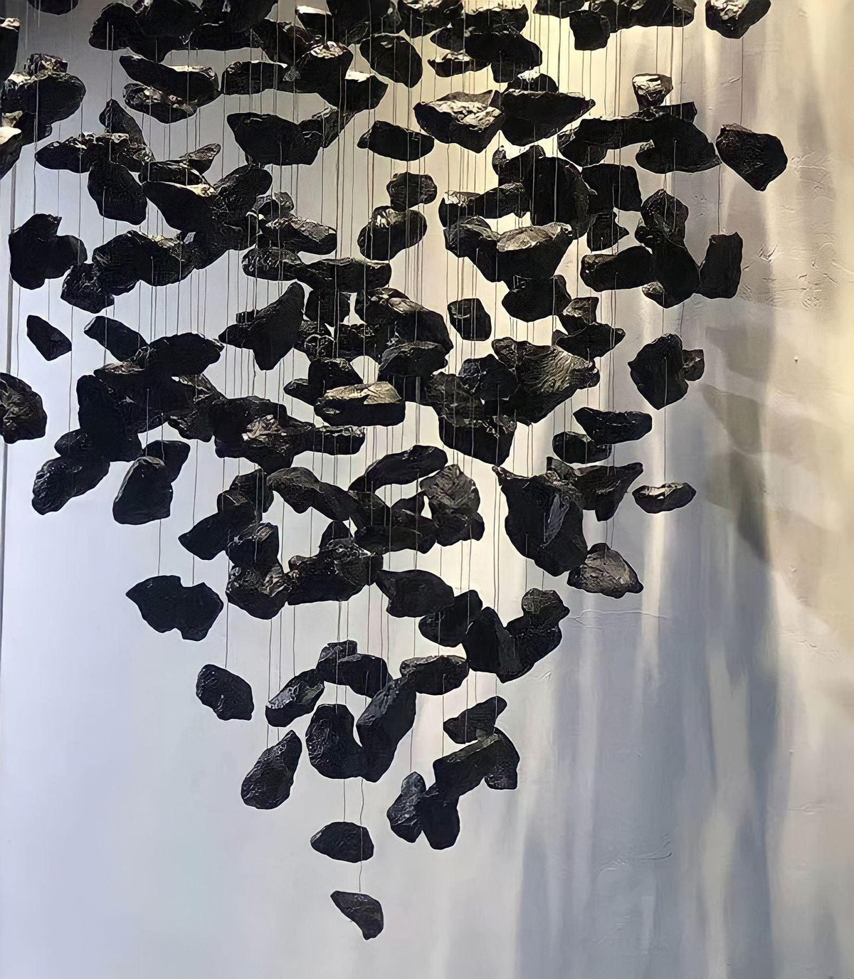 Lustre en cascade de galets de verre colorés Pebble, vue 5
