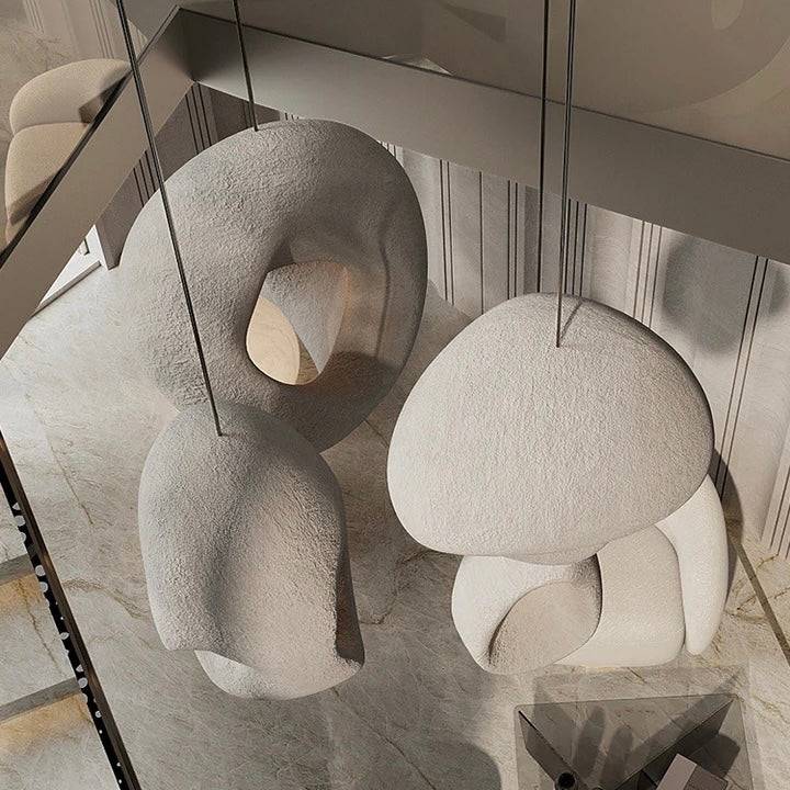 Lustre wabi-sabi gris en résine aux formes organiques, vue 2
