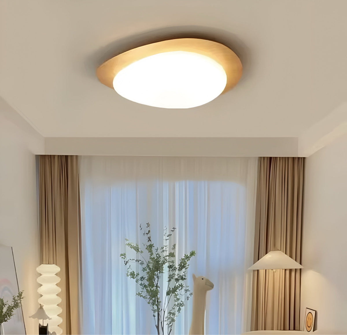 Plafonnier effet bois asymétrique avec télécommande, vue 3