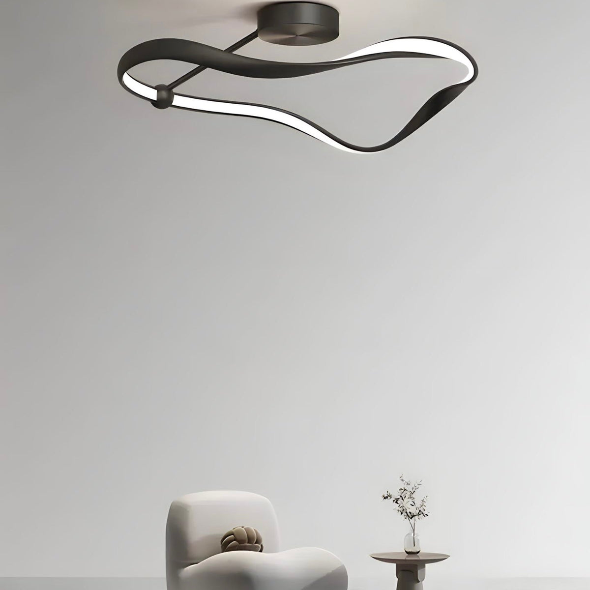 Plafonnier LED avec télécommande aux lignes courbes Synai, vue 3