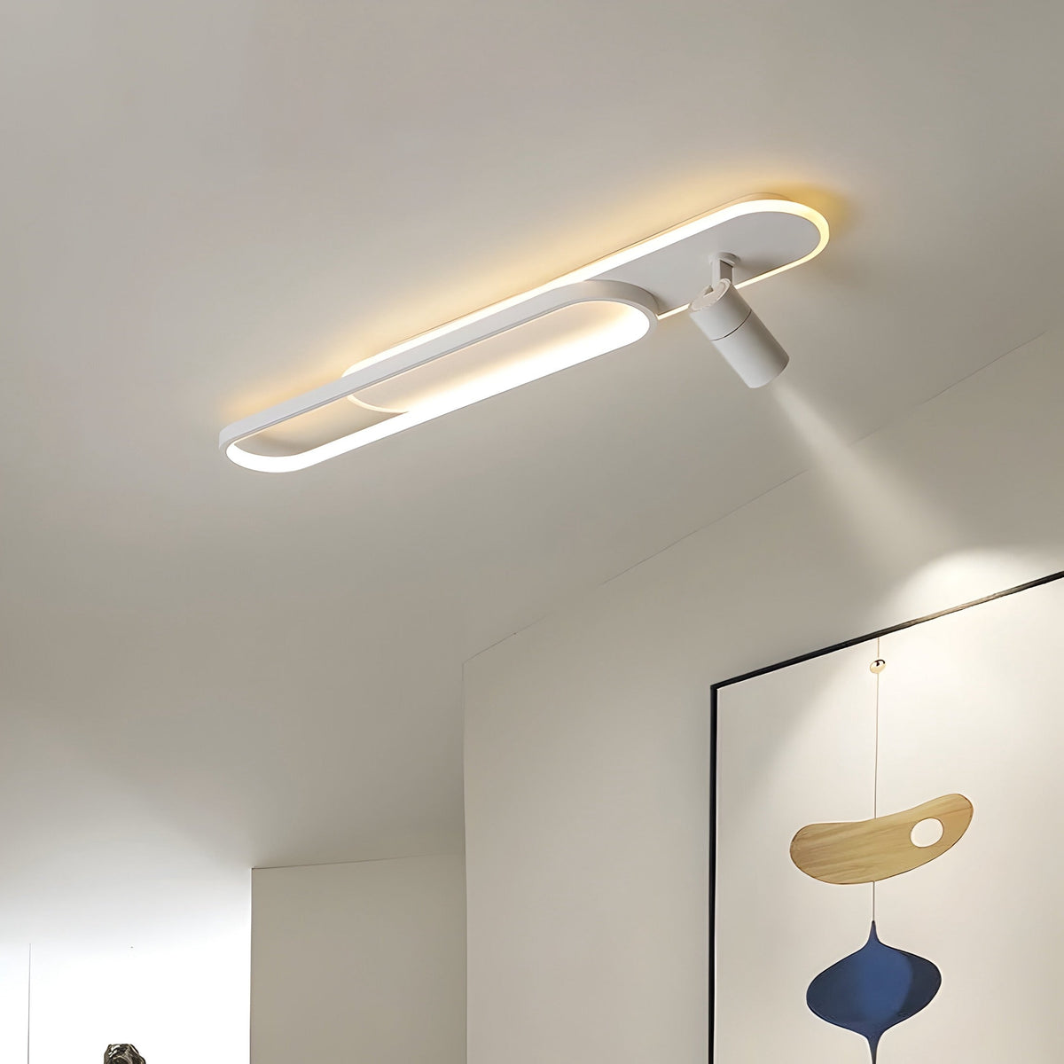 Plafonnier LED avec télécommande et spots orientables Ustrala, vue 4