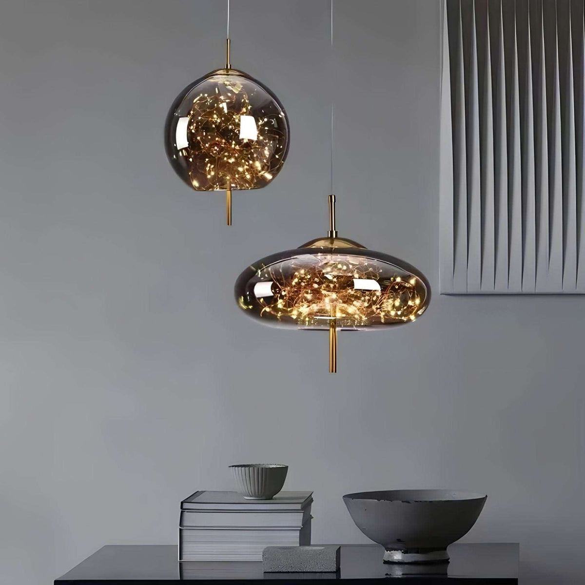 Suspension boule en verre fumé effet ciel étoilé Myios