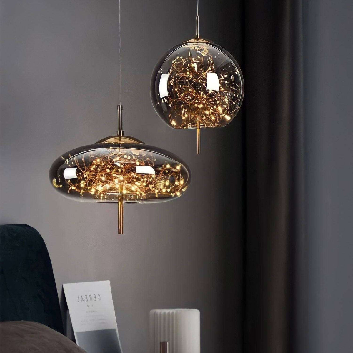Suspension boule en verre fumé effet ciel étoilé Myios, vue 2