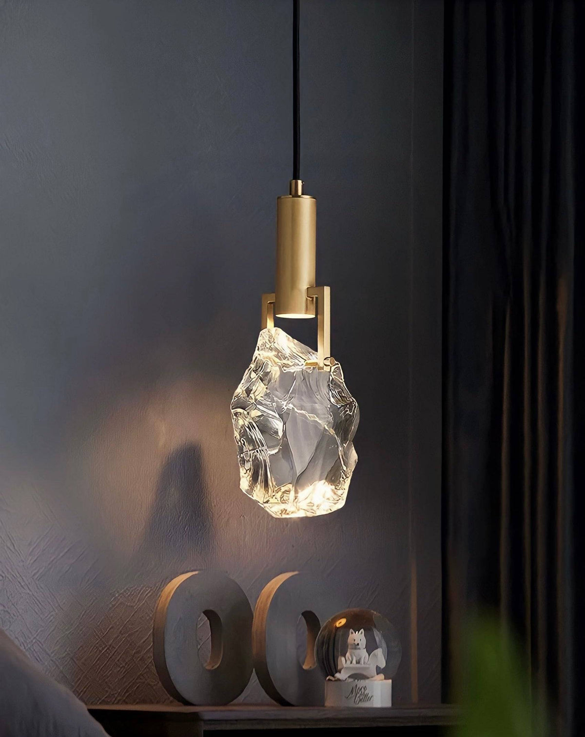 Suspension cristal brut K9 doré, pièce unique de 12 cm, vue 4