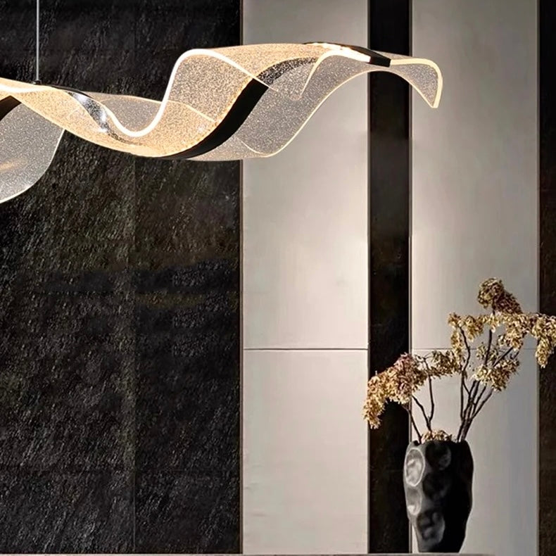 Suspension design courbe en acrylique texturé Telesio, vue 4